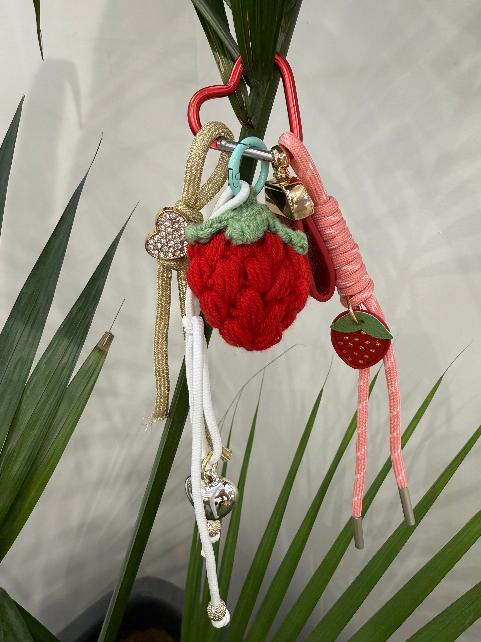 BIJOUX SAC FRAISE 🍓